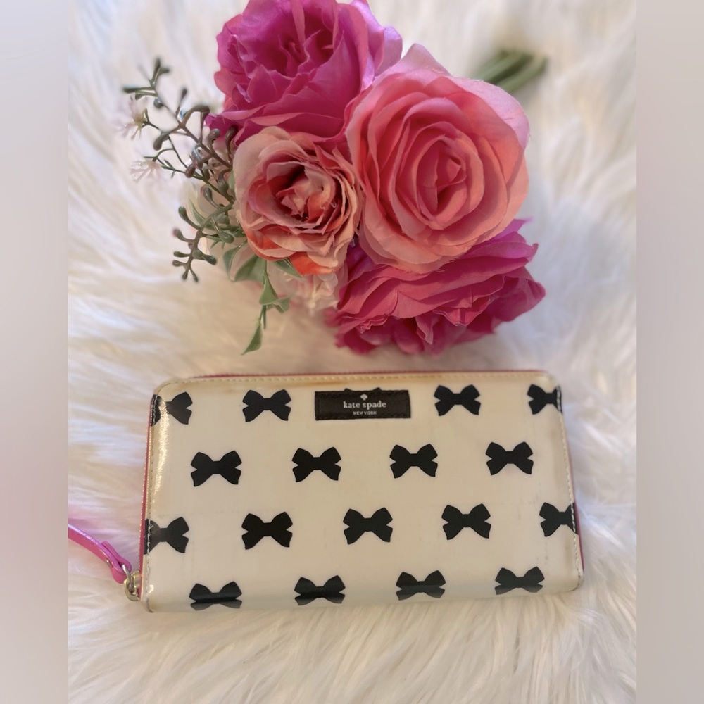 👛Kate Spade Bow Wallet 👛